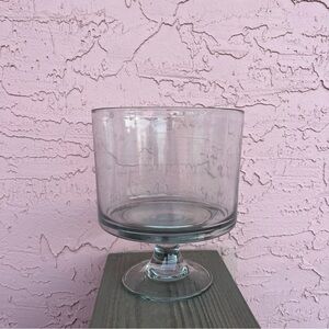 The Pampered Chef Clear Glass Trifle Bowl Retired Dessert Holiday